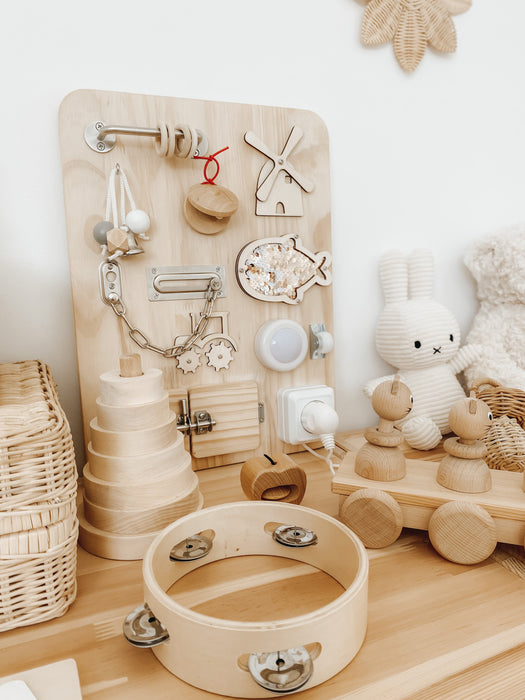 Henry & Flo | Baby Sensory Busy Board